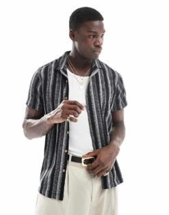 Brave Soul Short Sleeve Pattern Shirt In Black And Ecru For Men